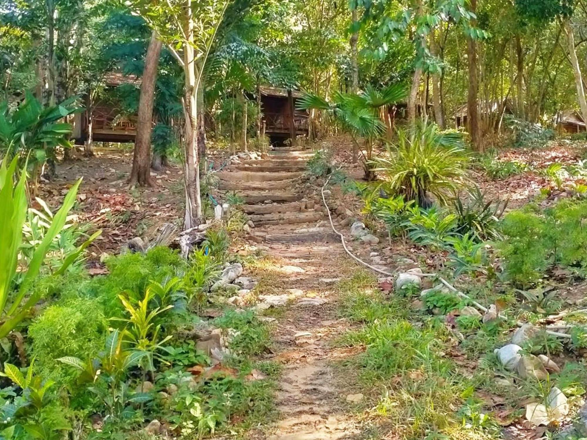 Room In Bungalow - Breathtaking Cottage Of Koh Pu 코 줌 외부 사진